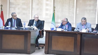 اتحاد المقاولين يبحث مع حسن شحاتة ملفات قانون العمل والعمالة غير المنتظمة 