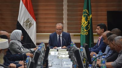 محافظ القليوبية يعقد اجتماعه الأول بالمجلس الاقتصادي والاجتماعي 