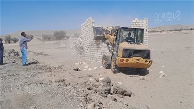 إزالة 4 حالات تعد على الأراضي الزراعية في حملة بقنا