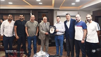 جلسة بين حسين لبيب ونائب رئيس نادي سيراميكا، اعرف التفاصيل