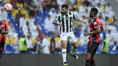 الدوري السعودي، الشباب يتعرض لخسارة مفاجئة أمام الرائد 1/2