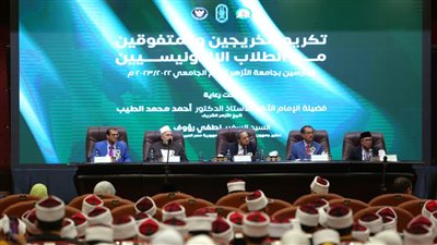  محمد مهنا: الأزهر الشريف هو المنقذ والمرجع لما يتميز به من وسطية واعتدال