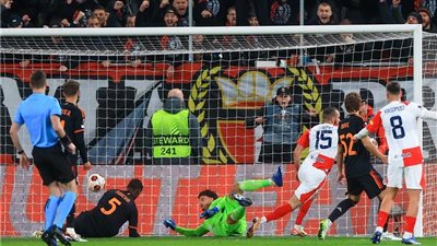 الدوري الأوروبي، سلافيا براج يفوز على روما 0/2 ويقتنص صدارة المجموعة