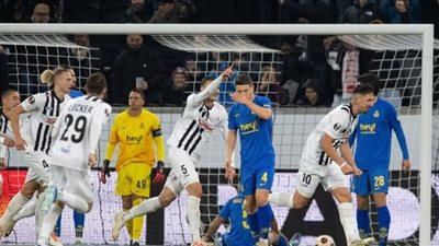 مجموعة ليفربول، لاسك يضرب سانت جيلواز بثلاثية نظيفة