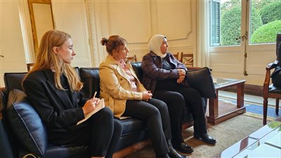 وفد وزارة الرياضة يلتقي وزيرة الشباب والأطفال بجمهورية ألبانيا