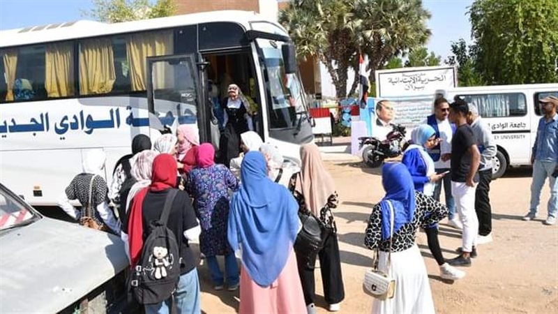قافلة طبية لجامعة