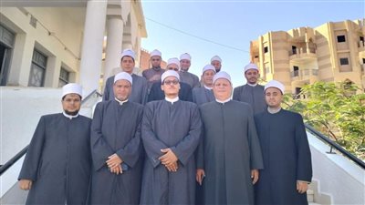 أعضاء القافلة الدعوية المشتركة بين الأزهر والأوقاف: الإنسانية رحمة وعدل بين البشر
