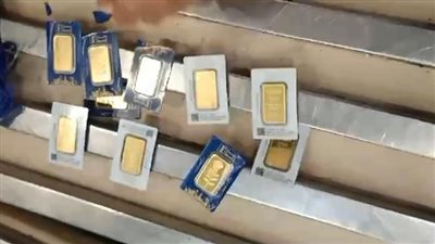 السبائك الذهبية على رأس قائمة التهريب بحوزة المسافرين في مطار القاهرة خلال شهر أكتوبر 