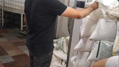 التحفظ على 5 أطنان حلاوة طحينية غير مطابقة ببنها