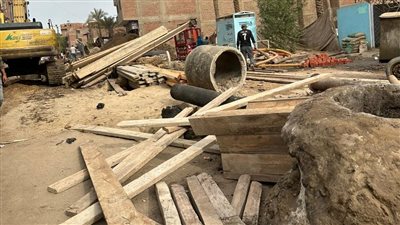 سكان القلج بالقليوبية يشتكون من الغلق التام لطريق الشيخ خليل (صور)