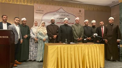 وزير الأوقاف يكرم أوائل مسابقة اعرف قدر نبيك والفائزين في مسابقة حفظ القرآن الكريم (صور)