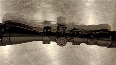 ضبط 3 محاولات لتهريب منظار قنص ومشغولات ذهبية بمطار القاهرة (صور)