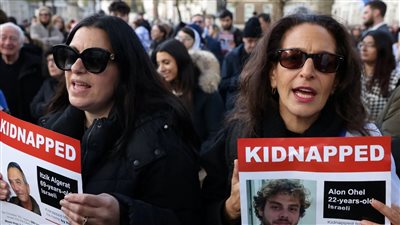 صفقة مقترحة تتضمن الإفراج عن 80 امرأة وطفلا لدى حماس