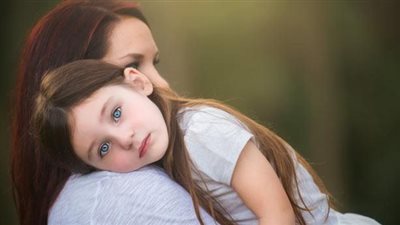 تفسير حلم حضن الأم في المنام وعلاقته بانتهاء الخلافات الزوجية 