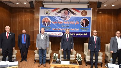 وزير العمل ومحافظ أسيوط يفتتحان ملتقى للسلامة والصحة المهنية