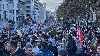 انتفاضة أوروبا ضد العدوان الإسرائيلي على غزة.. تظاهرات تدعم فلسطين في لندن وباريس وبرلين.. والشرطة البريطانية تتصدى لداعمي دولة الاحتلال (فيديو وصور)