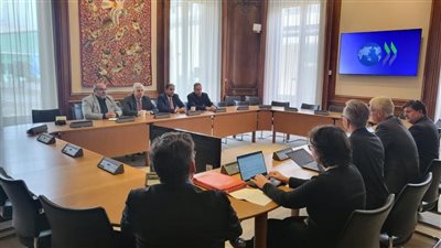 وزير التعليم العالي يزور منظمة التعاون الاقتصادي والتنمية بباريس لمتابعة التعاون المشترك 