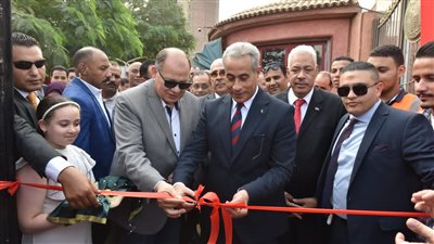 وزير العمل يفتتح ملتقى توظيف بأسيوط ويدعو الشباب إلى الإقبال على العمل الحر 