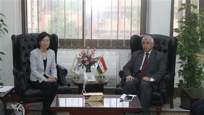 وفد صيني يزور مركز البحوث الزراعية لمناقشة التعاون في البحث العلمي