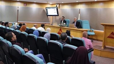 ورشة عمل لفريق جائزة التميز الحكومي بالمراكز التكنولوجية بالبحيرة (صور)
