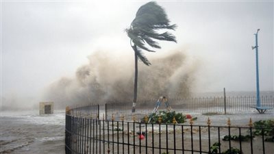 فيضانات ورياح قوية تهدد أيرلندا وبريطانيا اليوم بسبب العاصفة ديبي 