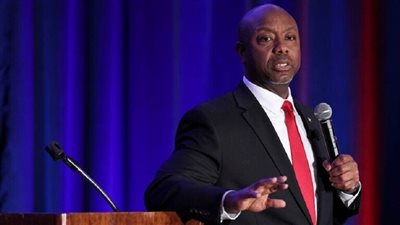 بعد نائب الرئيس السابق، السيناتور الجمهوري تيم سكوت ينسحب من السباق الرئاسي الأمريكي