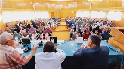 وزارة العمل: توعية العمال بمنشآت الوادي الجديد بالمشاركة الانتخابية