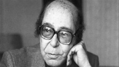 عبد الرحمن الخميسى.. 103 أعوام على ميلاد القديس.. أبدع شاعرًا ومؤلفًا ومخرجًا وعاش مناضلًا وتعرض للاعتقال 