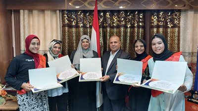 وكيل تعليم دمياط يكرم فريق السلة وألعاب القوى للصم 