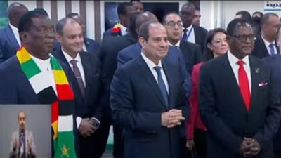 الرئيس السيسي يتفقد المعرض الأفريقي الثالث للتجارة البينية 