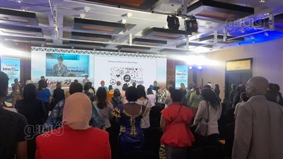 الوقوف دقيقة صمت للمشاركين فى مؤتمر الطاقة النووية بأسوان للسلام فى العالم (فيديو)