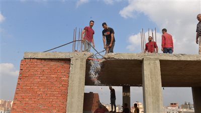  محافظ الدقهلية يوجه بفحص تراخيص مبنى تحت الانشاء خلال جولته التفقدية (صور)