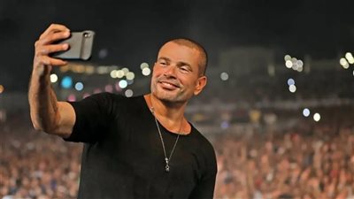  بعد إعلانه استئناف النشاط، تفاصيل حفل وأغاني عمرو دياب الجديدة 