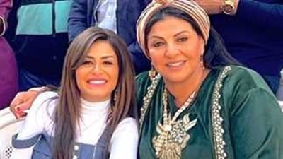 هالة صدقي ومنة فضالي يروجان لمسرحيتهما في موسم الرياض
