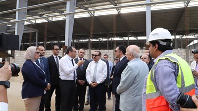 تفاصيل تفقد وفد الشيوخ لمصانع الغزل والنسيج بالمحلة الكبرى