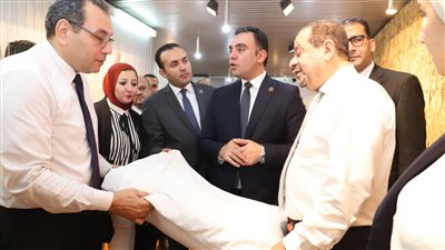 وكيل زراعة الشيوخ: زيارة مصانع الغزل والنسيج بالمحلة خطوة مهمة في دراسة زراعة القطن