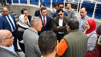 وزير الرياضة يتفقد النادي بالشيراتون ويطمئن على مول وجراج المونوريل باستاد القاهرة 