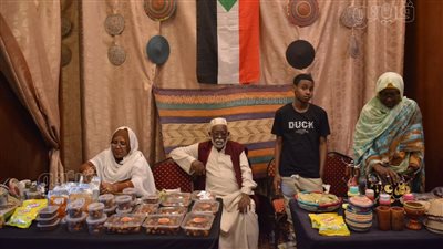 أسعار التمر والعسل في مهرجان الجيزة للتمور 2023 (صور)