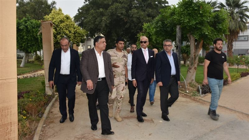 جامعة عين شمس، فيتو