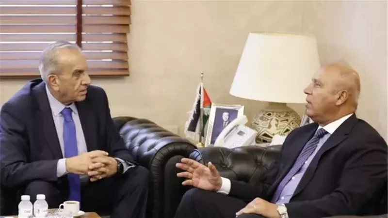 وزير النقل المصري