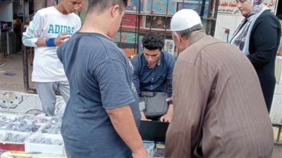 الكشف على 400 مواطن خلال تنفيذ قافلة طبية بالبحيرة 