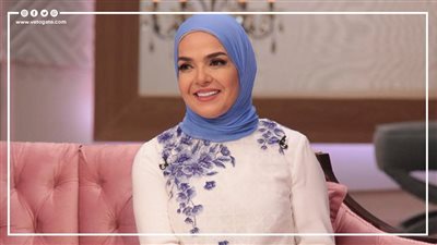 تعرف على سر ارتداء منى عبد الغني الحجاب (فيديوجراف)