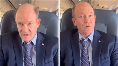 اتهمه بقتل أطفال غزة، صحفي يطارد سيناتور أمريكيًا داخل قطار (فيديو)