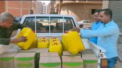 ضبط صاحب مخزن لحيازته٣٢٠ لتر زيت بدون مستندات قانونية بالأقصر 