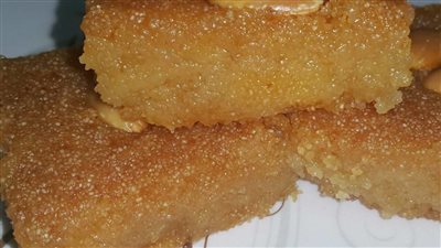 طريقة عمل البسبوسة العادية بالزبادي، حلوى منزلية شهيرة