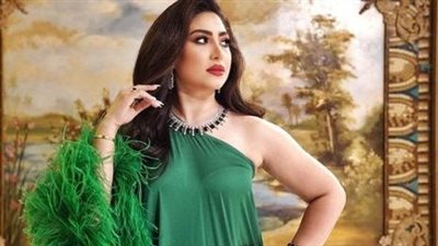 بوسي بالأخضر في أحدث جلسة تصوير بعد طلاقها من هشام ربيع