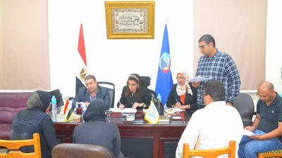 41 مواطنا يقدمون شكواهم بلقاء خدمة المواطنين بنائب محافظ البحيرة