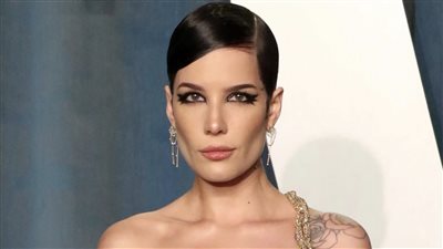 هالزي تعلن دعمها لـ فلسطين وتعترف: لم أتحدث سابقًا بسبب الخوف