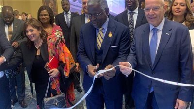 سفير غانا بالقاهرة ورئيس جمعية المصدرين المصريين يفتتحان معرض ديستينيش إفريقيا 2023