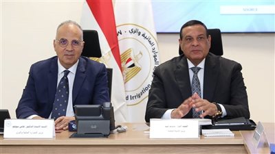 تنسيق بين الري والتنمية المحلية للتصدي لظاهرة إلقاء المخلفات بالمجاري المائية